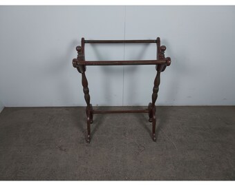 1930,S QUILT RACK # 194105 Shipping is not free please conatct us before purchase Thanks