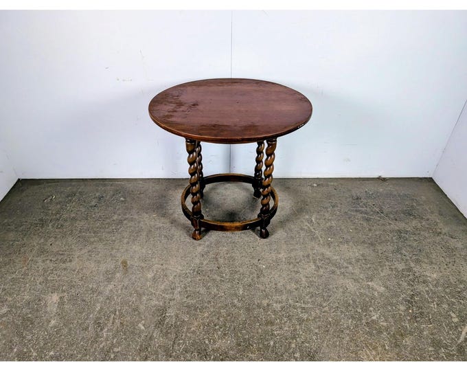 Unusual Barley Twist Oak Table # 197723 Shipping is not a 1.00 Shipping is not free please contact us before purchase Thanks