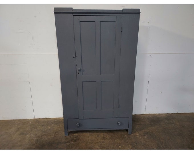 1860,S ONE DOOR CUPBAORD # 190706 Shipping is not free please conatct us before purchase Thanks
