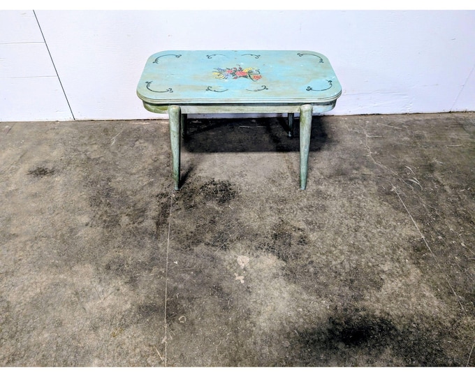 1940,s Folk Art Coffee Table # 200769 Shipping is not a 1.00 Shipping is not free please contact us before purchase Thanks