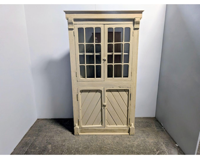 MID 1800,S CORNER CUPBOARD # 199891 Shipping is not a 1.00 Shipping is not free please contact us before purchase Thanks