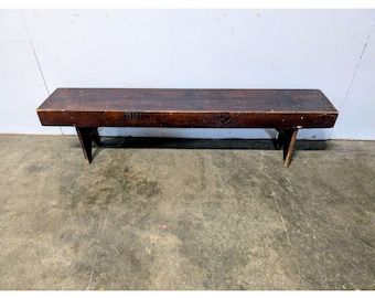 Simple Late 1800,s Vermont Bench # 201355 Shipping is not a 1.00 Shipping is not free please contact us before purchase Thanks