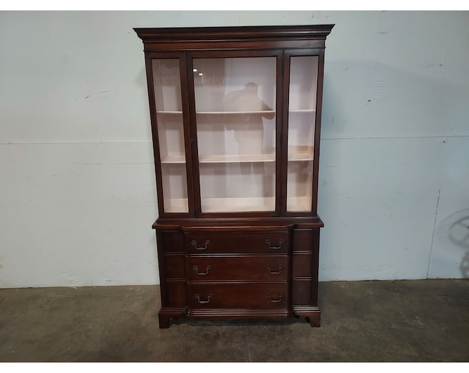 1940,S MAHOGANY CABINET # 190772 Shipping is not free please conatct us before purchase Thanks