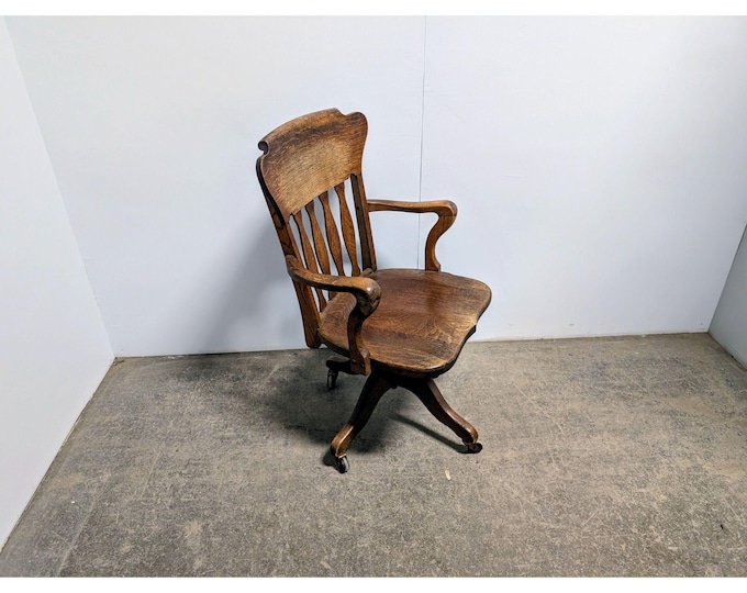 1920,S OAK DESK CHAIR # 199928 Shipping is not a 1.00 Shipping is not free please contact us before purchase Thanks