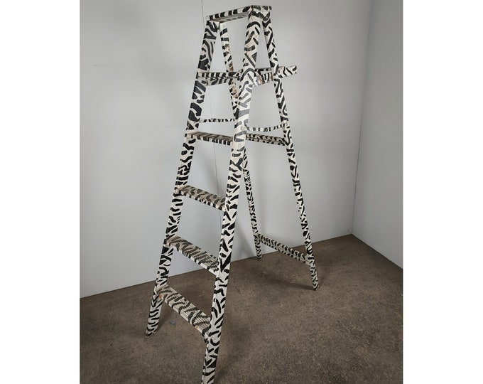 1920'S PAINTED LADDER #188284 Shipping is not a 1.00 Shipping is not free please contact us before purchase Thanks