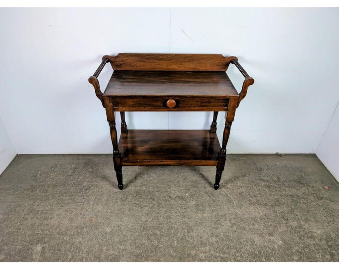 1900,S WASH STAND # 197856 Shipping is not a 1.00 Shipping is not free please contact us before purchase Thanks
