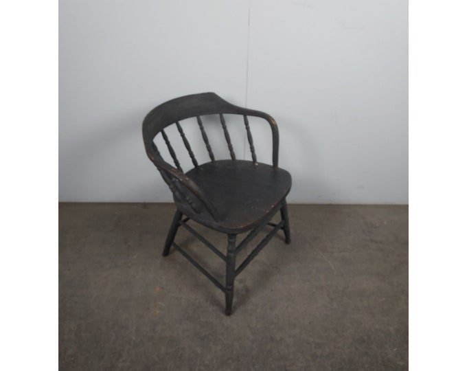 Mid 1800,s Bow Back Windsor Chair # 194179 Shipping is not free please conatct us before purchase Thanks