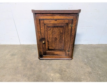 Mid 1800,s Oak Corner Cupboard # 198847 Shipping is not a 1.00 Shipping is not free please contact us before purchase Thanks