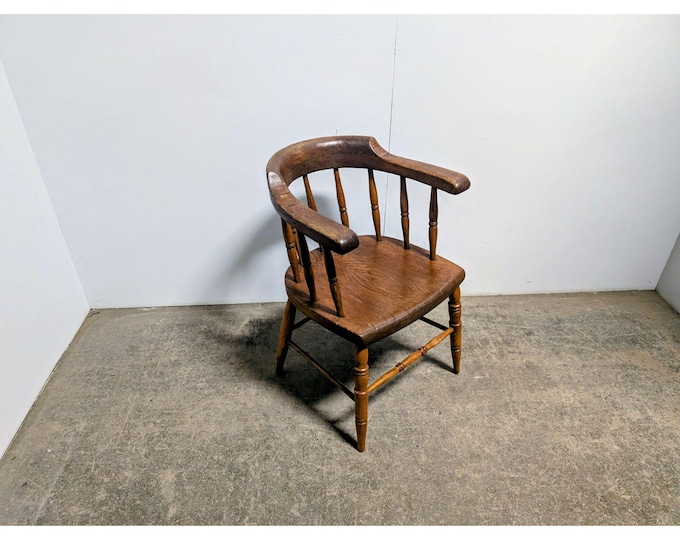 1900,s Spindle Back Tavern Chair # 200369 Shipping is not a 1.00 Shipping is not free please contact us before purchase Thanks