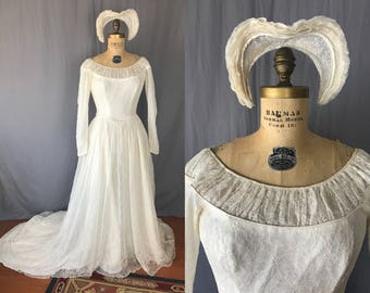 Dropped Waist Lace Wedding Dress w/ train & Headpiece / 50's / small / wedding embroidery lace buttons