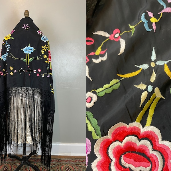 Black Embroidered Fringed Piano Shawl / 60's / one size