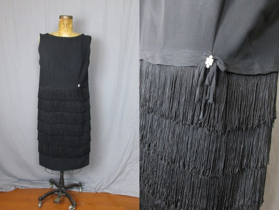 Sleeveless Black Fringe Dress / 60's / large / coc