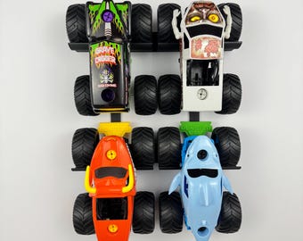 Exhibidor de pared para camiones monstruo Monster Jam / Almacenamiento a escala 1:32