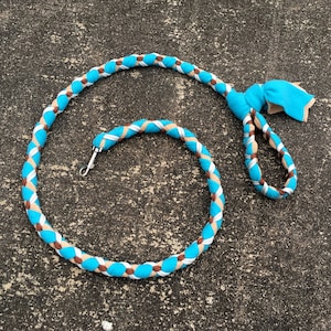 Handmade Dog Tug Leash with Clasp, Fleece and Paracord for Walking, Agility or Flyball Turquoise over Beige with Silver and Brown