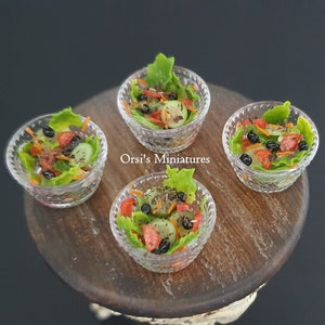 Dollhouse miniature Bowl of salad in 1 inch scale