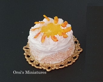 Dollhouse miniature peach cake in 1 inch scale