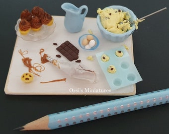 Dollhouse miniature Cupcake preparation in 1 inch scale -  blue