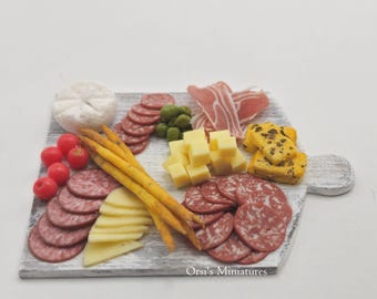 Dollhouse miniature antipasti board &quot;D&quot; in 1:12 scale