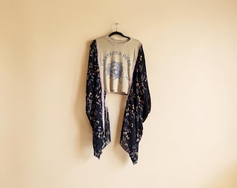 Camiseta tipo poncho de Grateful Dead