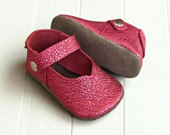 Patrón de costura para zapatos de bebé: Estilos Ballet y Mary Jane (Descarga PDF, 6-30 meses)