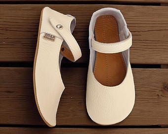 Patrón de costura para Mary Jane descalza: Zapatillas de ballet minimalistas (descarga en PDF, tallas 40-42)