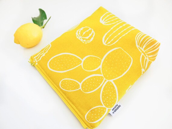insulated snack sleeve