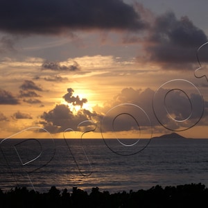 St. Croix, USVI 2005 - zonsopgang met uitzicht op Buck eiland (2 beelden opgenomen)