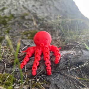 Cute Customizable 3d Printed Articulated Octopus Toy l Fun Fidget Toy