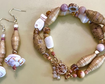 Conjunto de contas de arroz dourado e papel de amoreira. nº 47