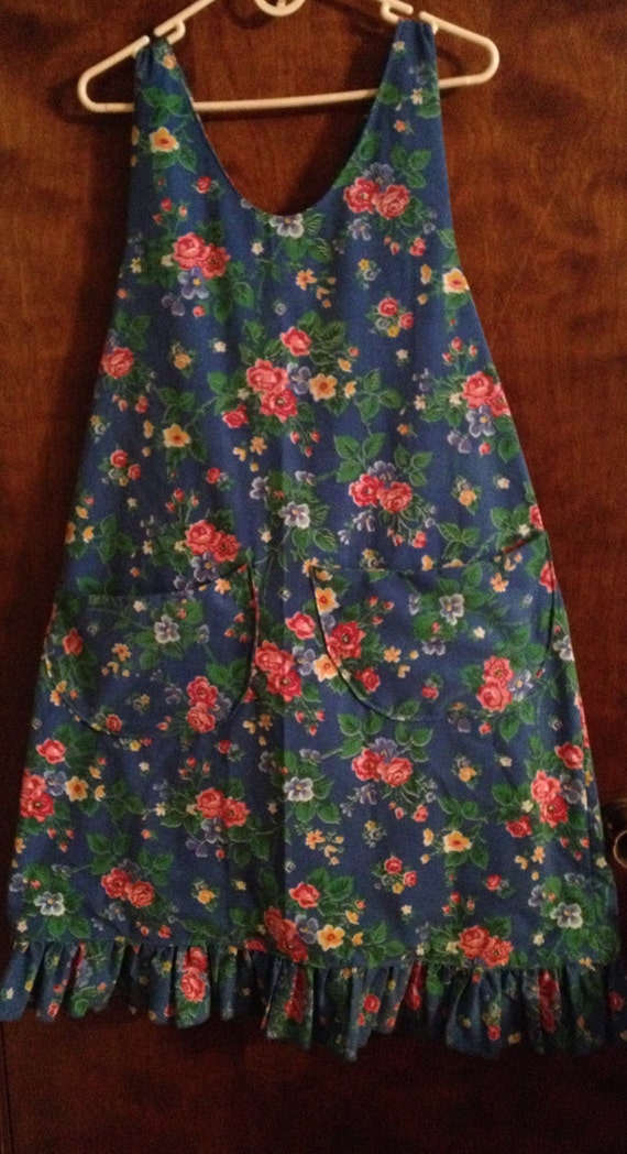 Items similar to Floral Crossover Apron on Etsy