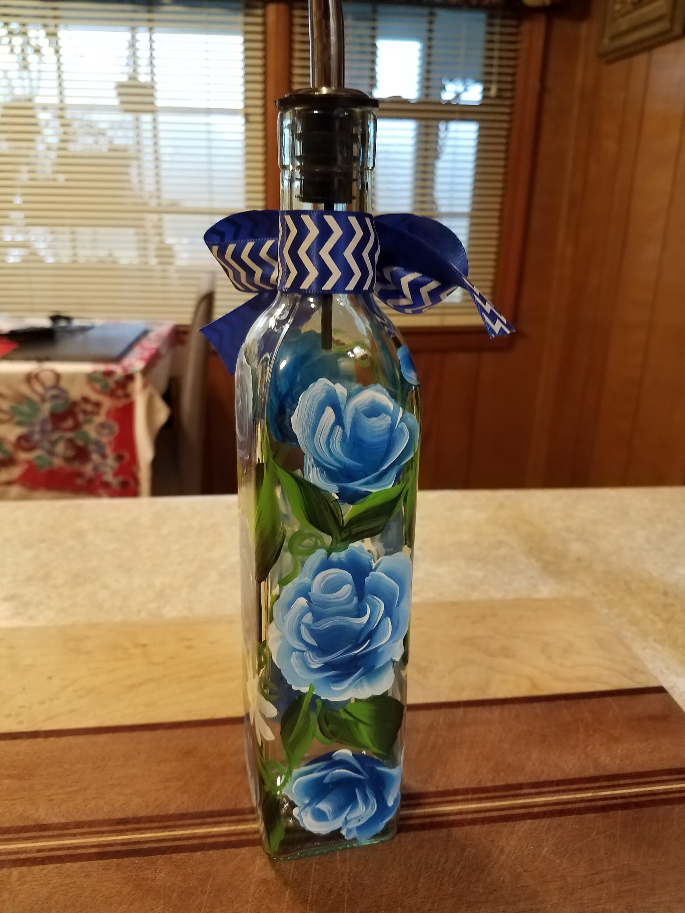 Botella de rosa azul pintada a mano para jabón líquido | Etsy