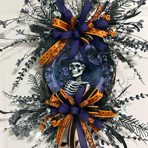 Halloween Skeleton Grapevine Wreath- Spooky Front Door Decor, Gothic Halloween Decoration