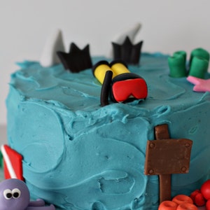 Scuba Under the Sea Creatures Fondant Cake or Cupcake Decorations for A Special Scuba Lover image 5