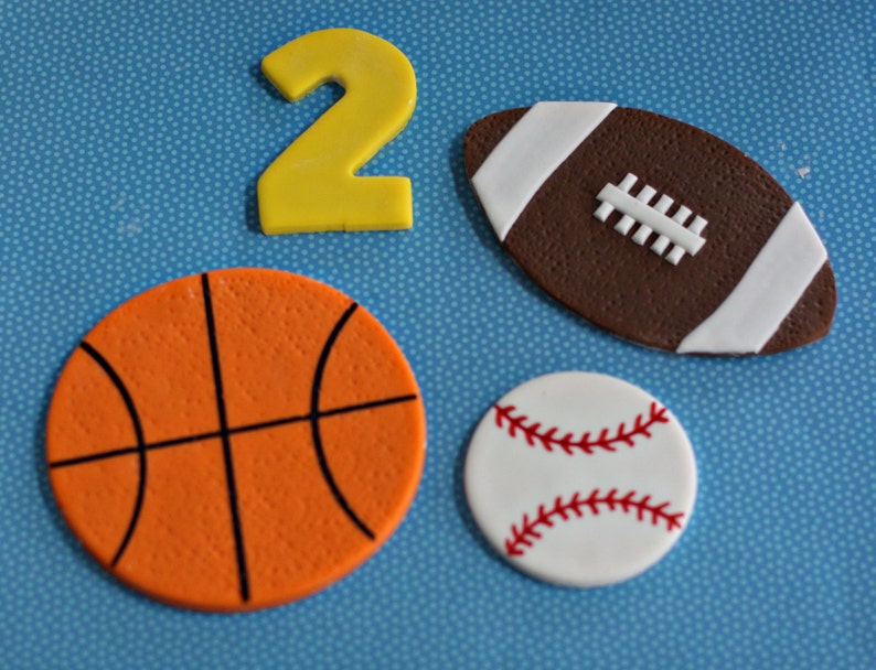 Fondant Sports Basketball, Baseball, Football and Age Cake Decorations Bild 1