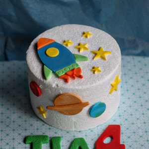 Fondant Rocket, Stars and Planet Cake Decorations for a Space Party Birthday Cake image 1