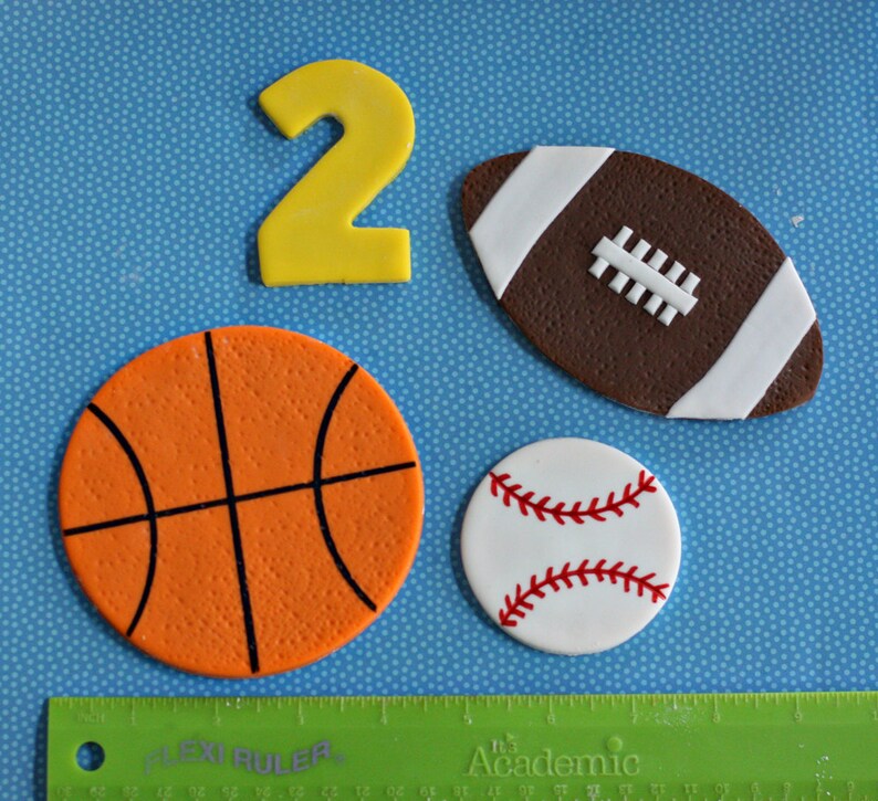 Fondant Sports Basketball, Baseball, Football and Age Cake Decorations Bild 3