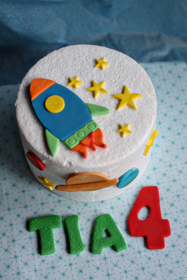 Fondant Rocket, Stars and Planet Cake Decorations for a Space Party Birthday Cake image 4