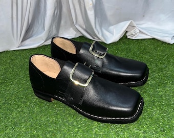 Handmade Napoleonic Buckle Shoes: Historical Leather Reenactment Footwear