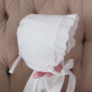 Large Vintage Style Eyelet Baby Bonnet, Christening Bonnet, Baptism Bonnet, Easter Bonnet, Sunbonnet, Baby Bonnet with Ruffle, Baby Hat