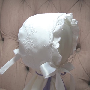 Newborn Baby Bonnet, Christening Bonnet, Baptism Bonnet,Sun Bonnet,Eyelet Baby Bonnet with Ruffle, Easter Bonnet, Heirloom Bonnet, Baby Hat