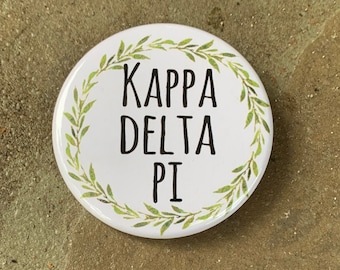 Kappa Delta Pi Button with Green Wreath