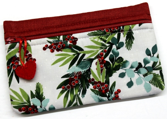 Side Kick Frosted Holly Wreaths RTS