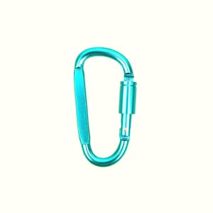 Lightweight, durable aluminum quick-release carabiner – perfect for backpacks, outdoor gear, and daily essentials.
