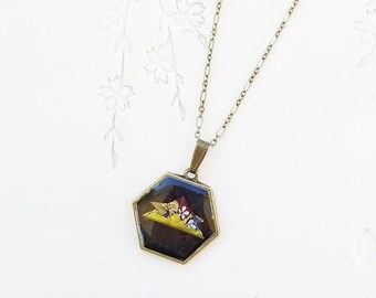 Japanese Origami Kabuto (Warrior Helmet) Resin Necklace Pendant with Antique Gold Toned Hexagon Frame No. 03893