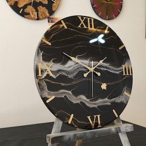50 cm Black & Gray Epoxy Wall Clock – Handmade Resin Modern Design – Silent Round Decorative Clock