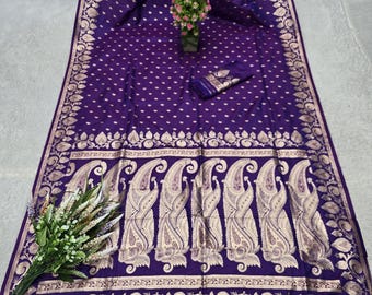 Sari tradizionali etnici in morbida seta Banarasi viola per occasioni festive, Sari
