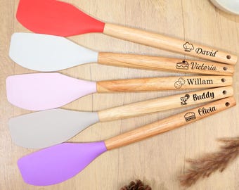 Spatule en silicone gravée personnalisée, cadeau de cuisine personnalisé avec manche en bois
