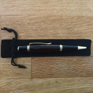 Handcrafted Black Gidgee Sierra Twist Pen