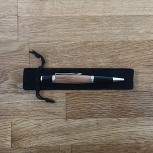 Handcrafted Western Blackbutt Sierra Twist Pen