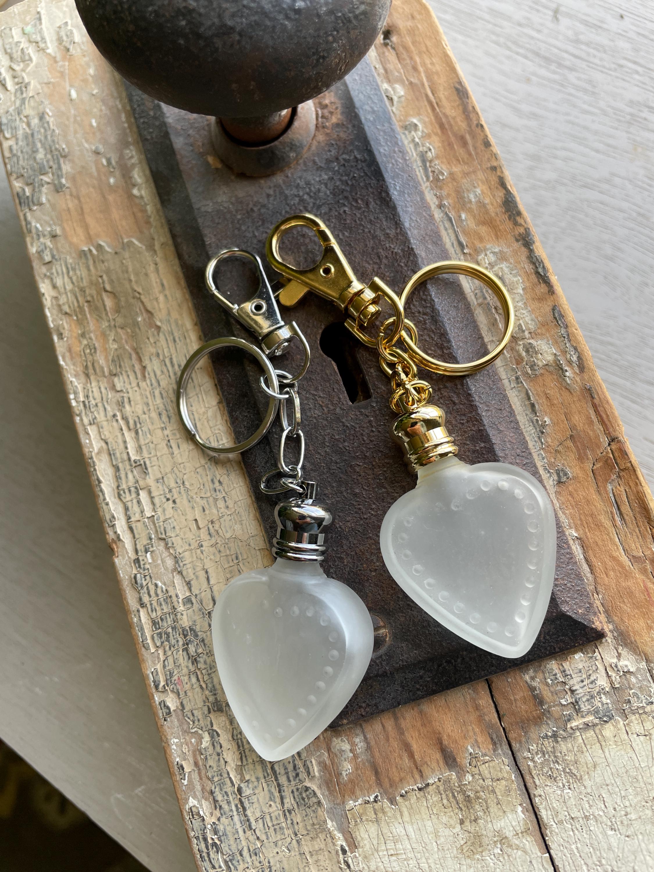 新発売の Heart Glass Frosted Keychain Perfume Etsy - Keychain Bottle 文学/小説